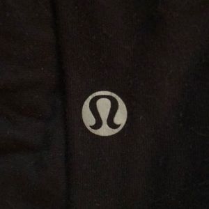 BRAND NEW CROPPED LULULEMON LEGGINGS BLACK